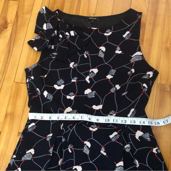 RW&CO Navy Print Fit and Flare Bow on shoulder Dress size 4 - Picture 7 of 10